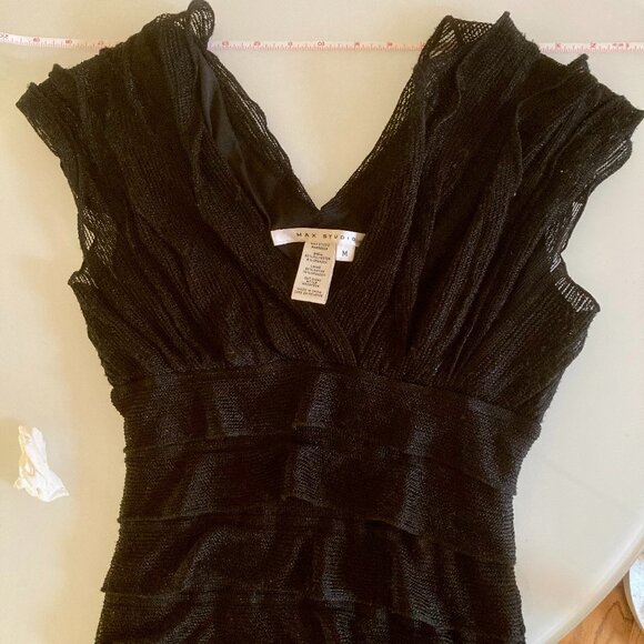 Max Studio Black Ruffled Ruched Midi Dress – Size M – Short Sleeves & V-Neck - Picture 3 of 9